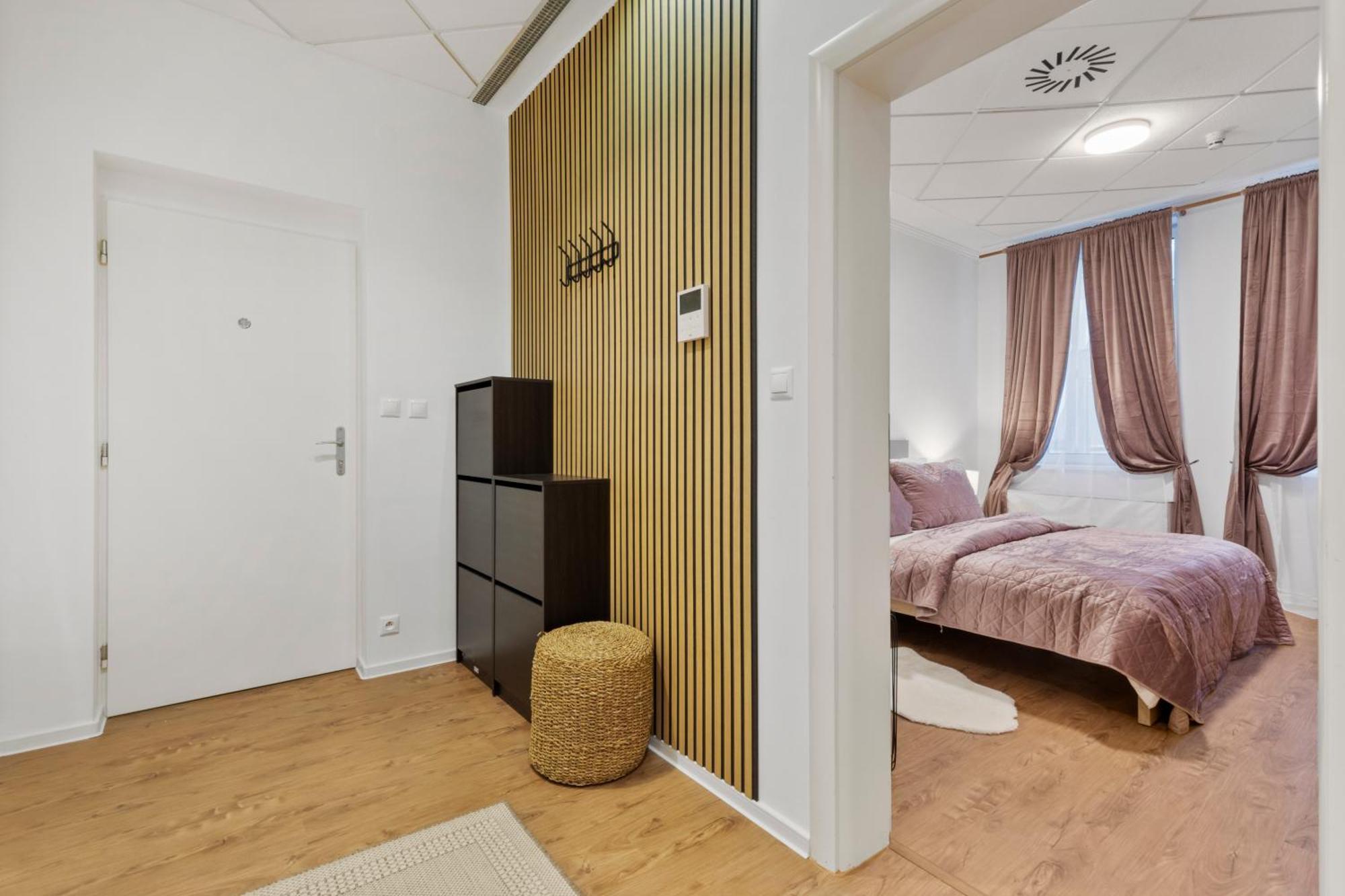 Apartmán Luxe Living At Old Town Center Bratislava Exteriér fotografie