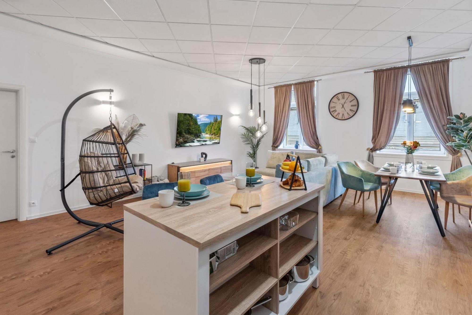 Apartmán Luxe Living At Old Town Center Bratislava Exteriér fotografie